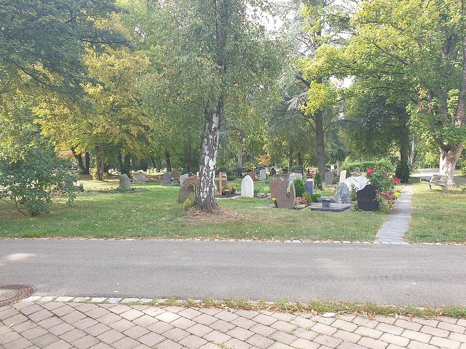 Grabfelder auf der Römerschanze auf Friedhof Römerschanze Reutlingen